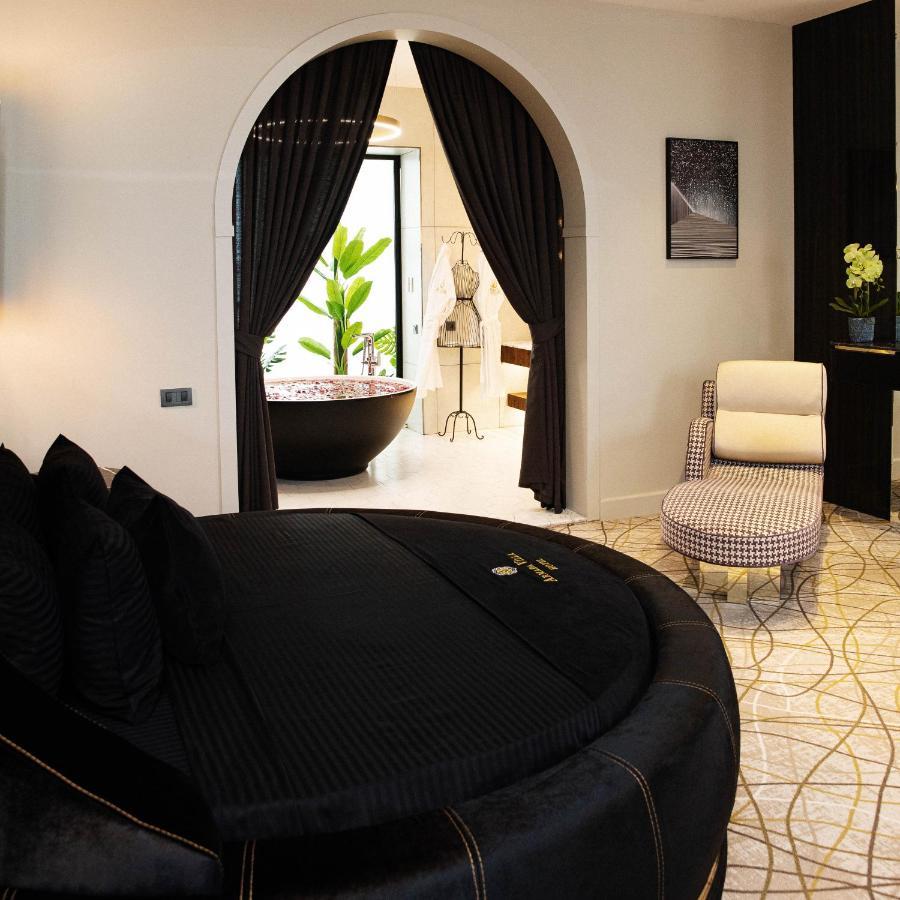 Armada Villa Hotel Zabrat Bagian luar foto